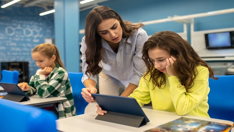 Why Technology Should Be Used in the Classroom Roartechmental
